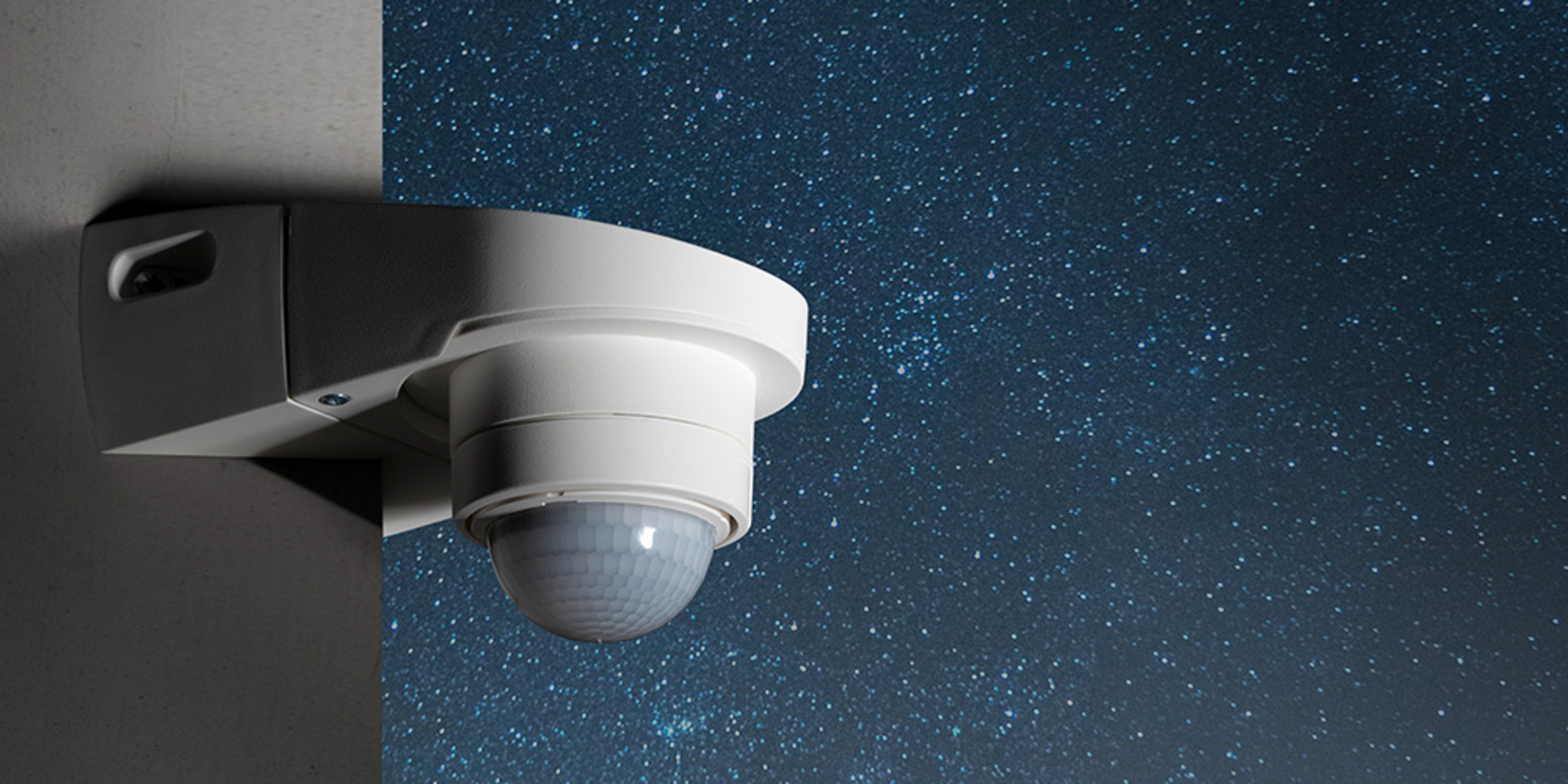 Bewegungsmelder 240° Grad bei K&K Elektrotechnik in Fürth