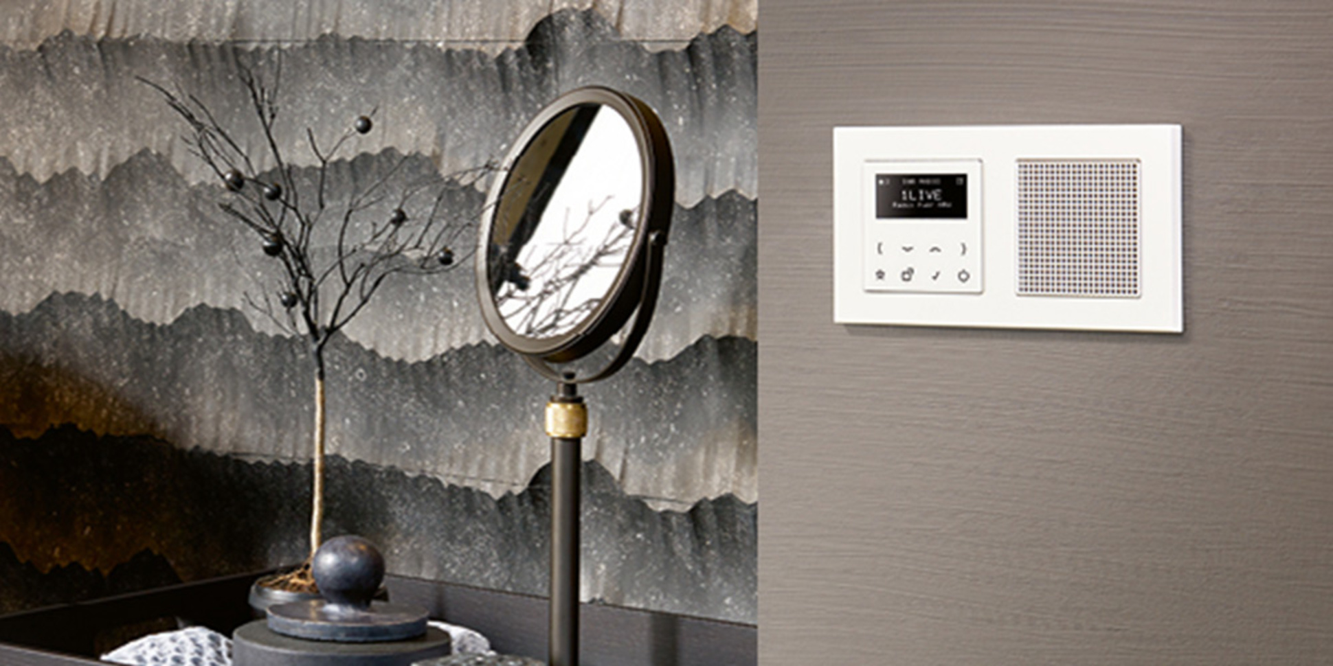 JUNG Smart Radio DAB+ bei K&K Elektrotechnik in Fürth