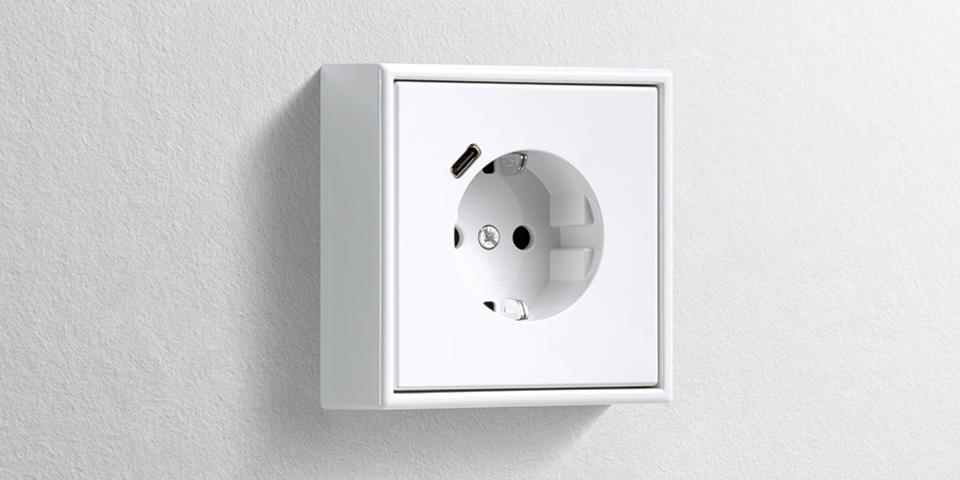 Erweiterter Anschlussraum für die Nachrüstung bei K&K Elektrotechnik in Fürth